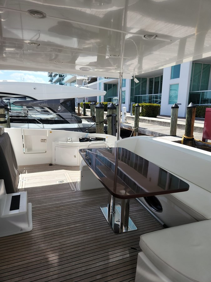 https://arconyachts.ams3.digitaloceanspaces.com/99199/conversions/large_4678356-optimize.jpg