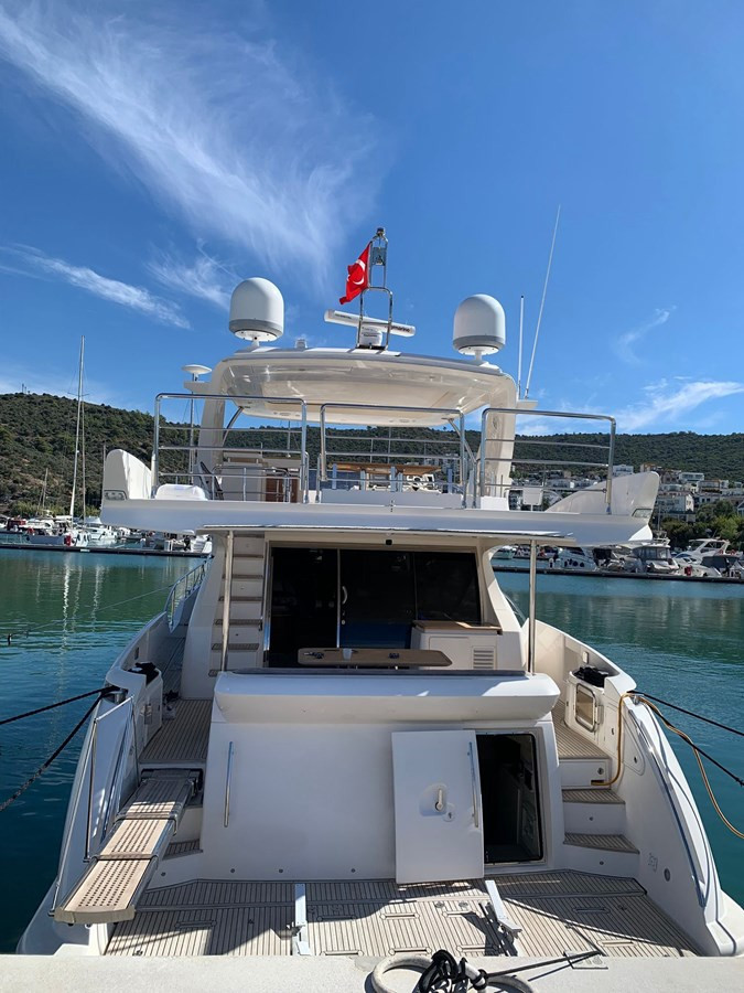 https://arconyachts.ams3.digitaloceanspaces.com/99200/conversions/large_4829859-optimize.jpg