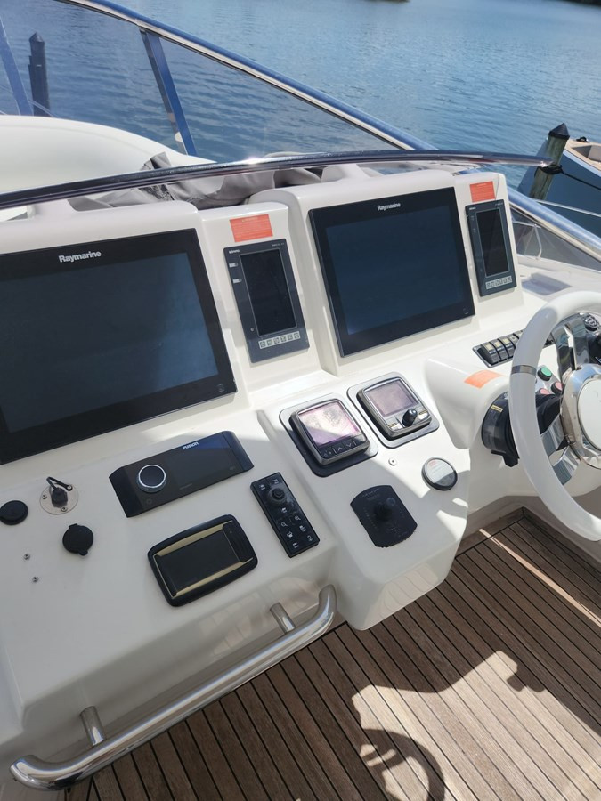https://arconyachts.ams3.digitaloceanspaces.com/99309/conversions/large_4678397-optimize.jpg