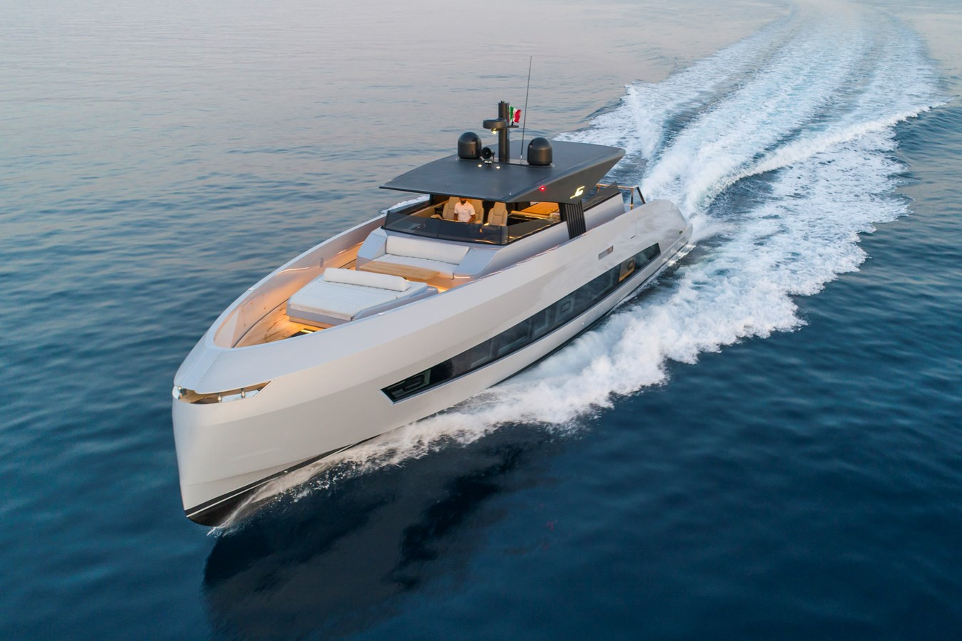 https://arconyachts.ams3.digitaloceanspaces.com/99313/conversions/large_4144497-optimize.jpg