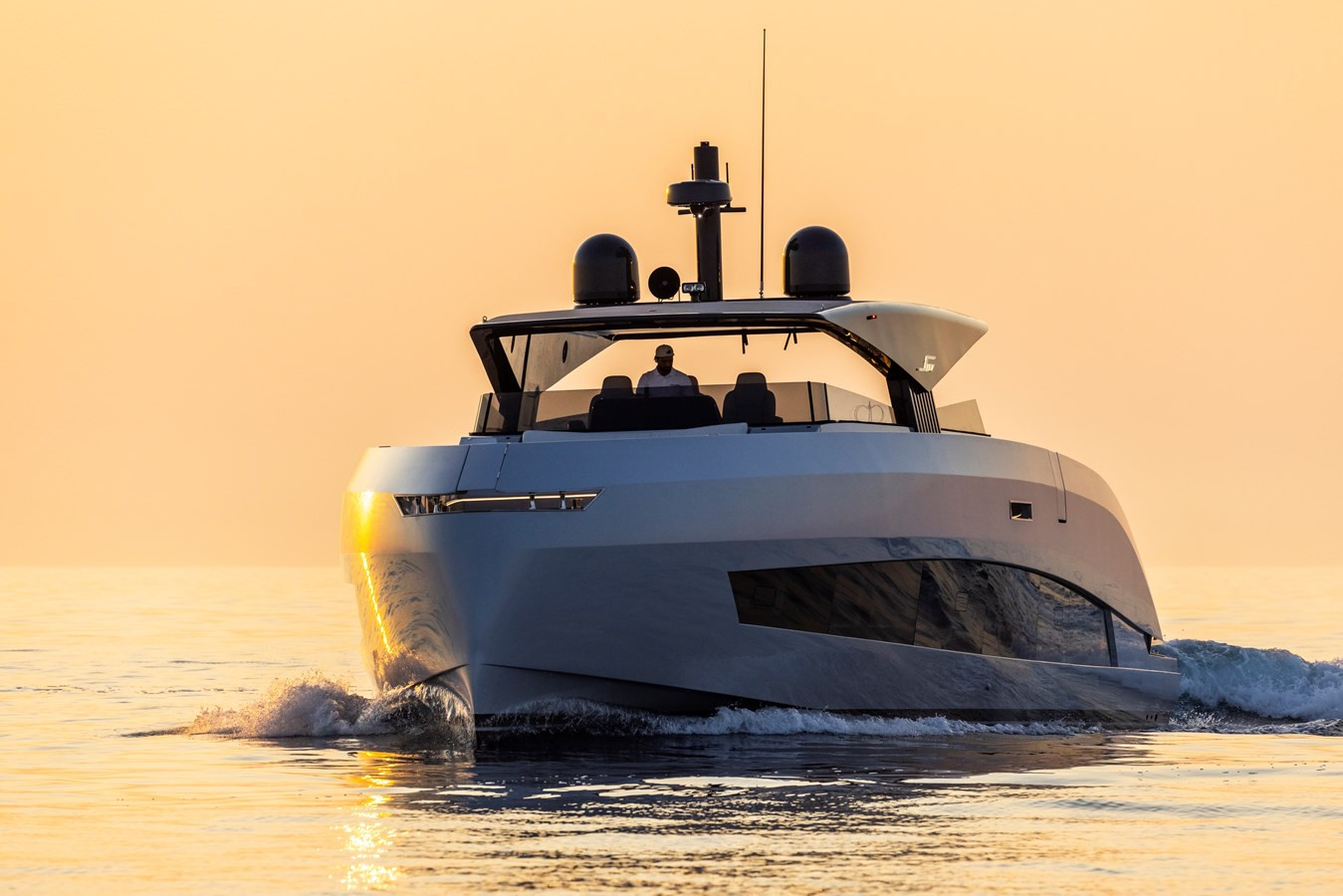 https://arconyachts.ams3.digitaloceanspaces.com/99334/conversions/large_4144505-optimize.jpg