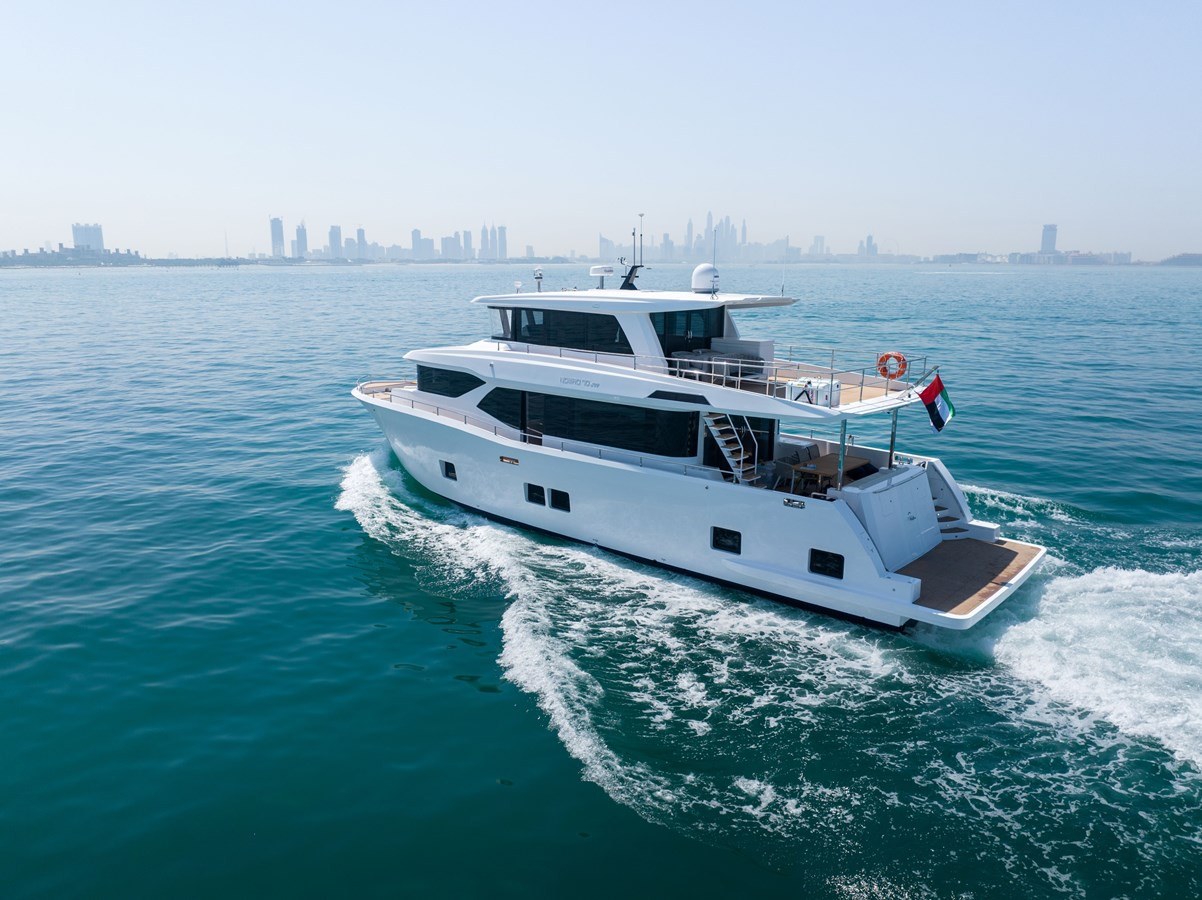 https://arconyachts.ams3.digitaloceanspaces.com/99437/conversions/large_4127677-optimize.jpg