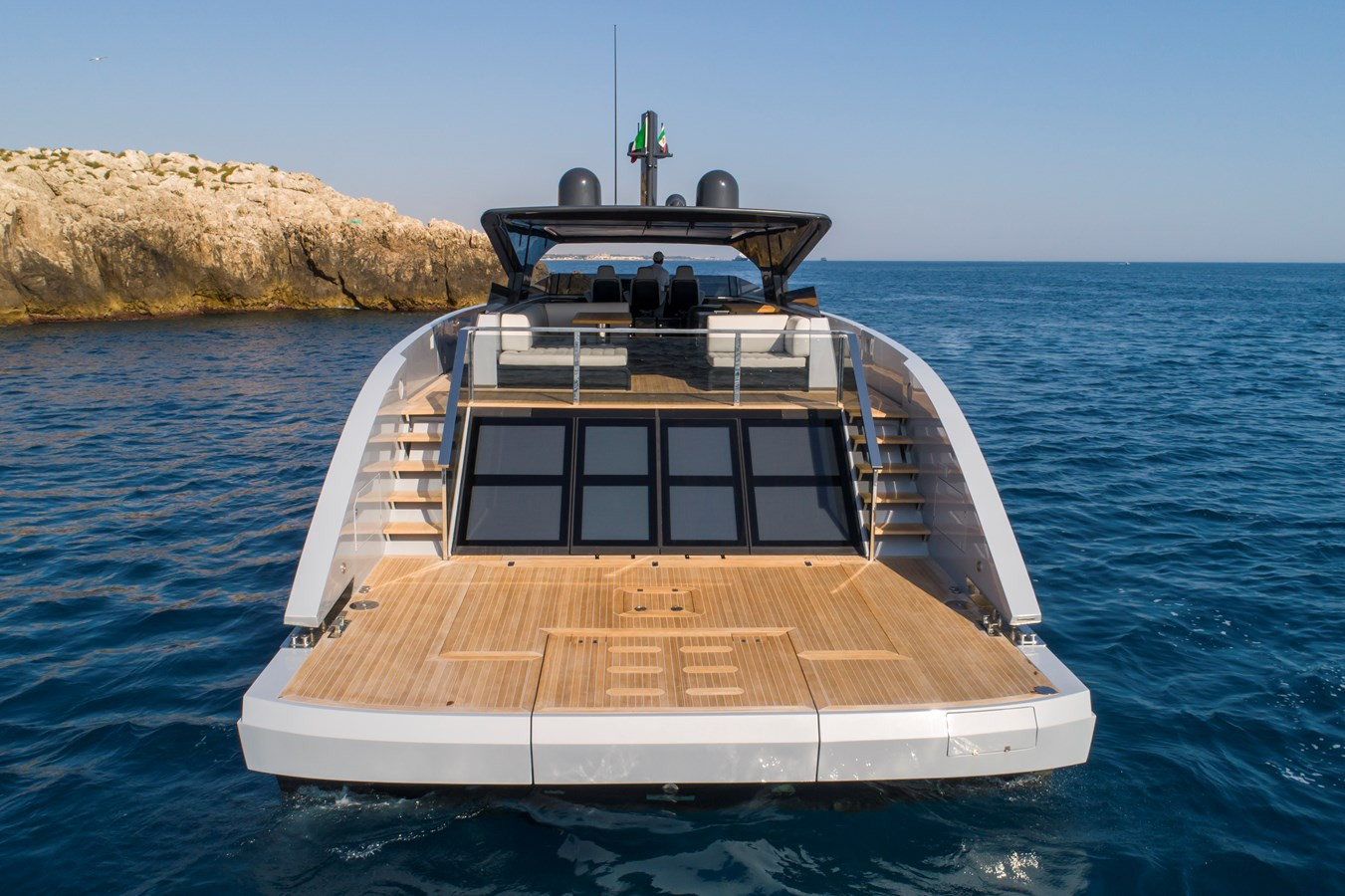 https://arconyachts.ams3.digitaloceanspaces.com/99441/conversions/large_4144544-optimize.jpg