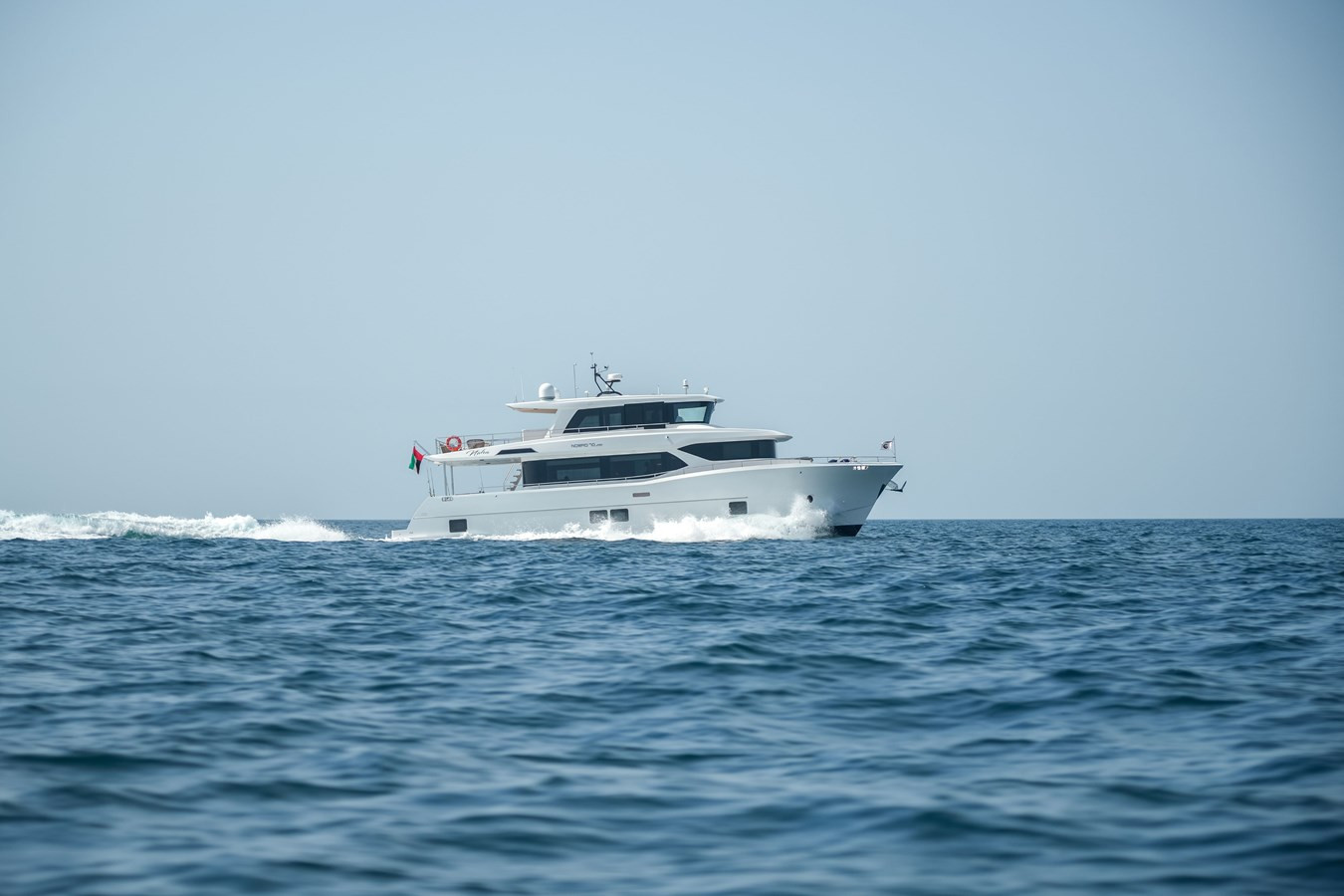 https://arconyachts.ams3.digitaloceanspaces.com/99443/conversions/large_4127679-optimize.jpg