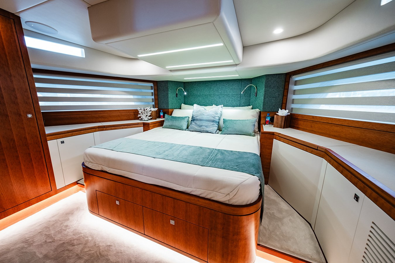 https://arconyachts.ams3.digitaloceanspaces.com/99474/conversions/large_4501338-optimize.jpg