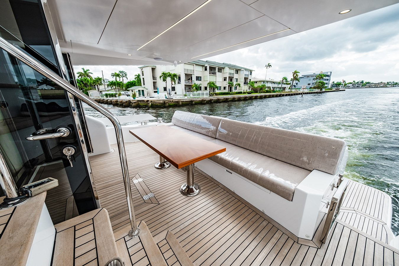 https://arconyachts.ams3.digitaloceanspaces.com/99521/conversions/large_4501356-optimize.jpg