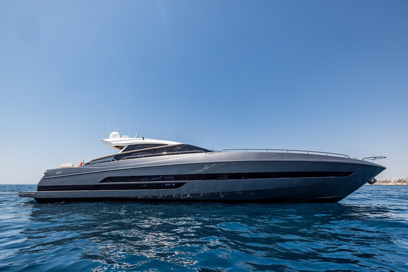 https://arconyachts.ams3.digitaloceanspaces.com/99563/conversions/large_4729264-optimize.jpg