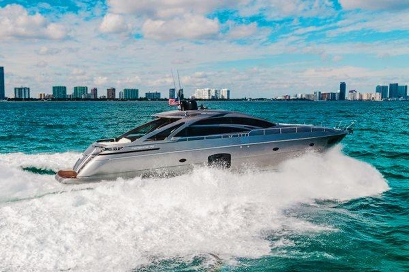 https://arconyachts.ams3.digitaloceanspaces.com/99587/conversions/large_4111222-optimize.jpg