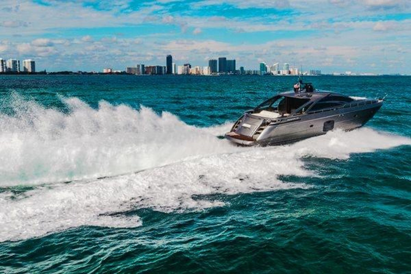 https://arconyachts.ams3.digitaloceanspaces.com/99596/conversions/large_4111226-optimize.jpg