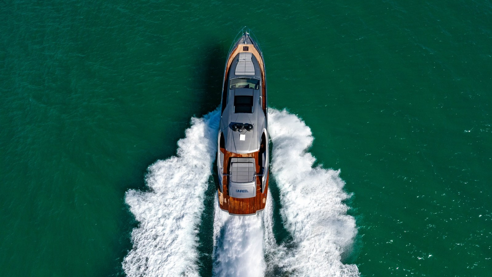 https://arconyachts.ams3.digitaloceanspaces.com/99701/conversions/large_4813987-optimize.jpg