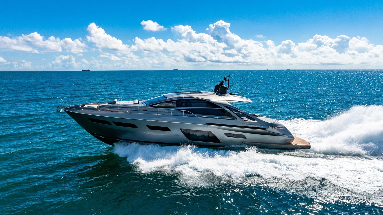 https://arconyachts.ams3.digitaloceanspaces.com/99704/conversions/large_4813988-optimize.jpg