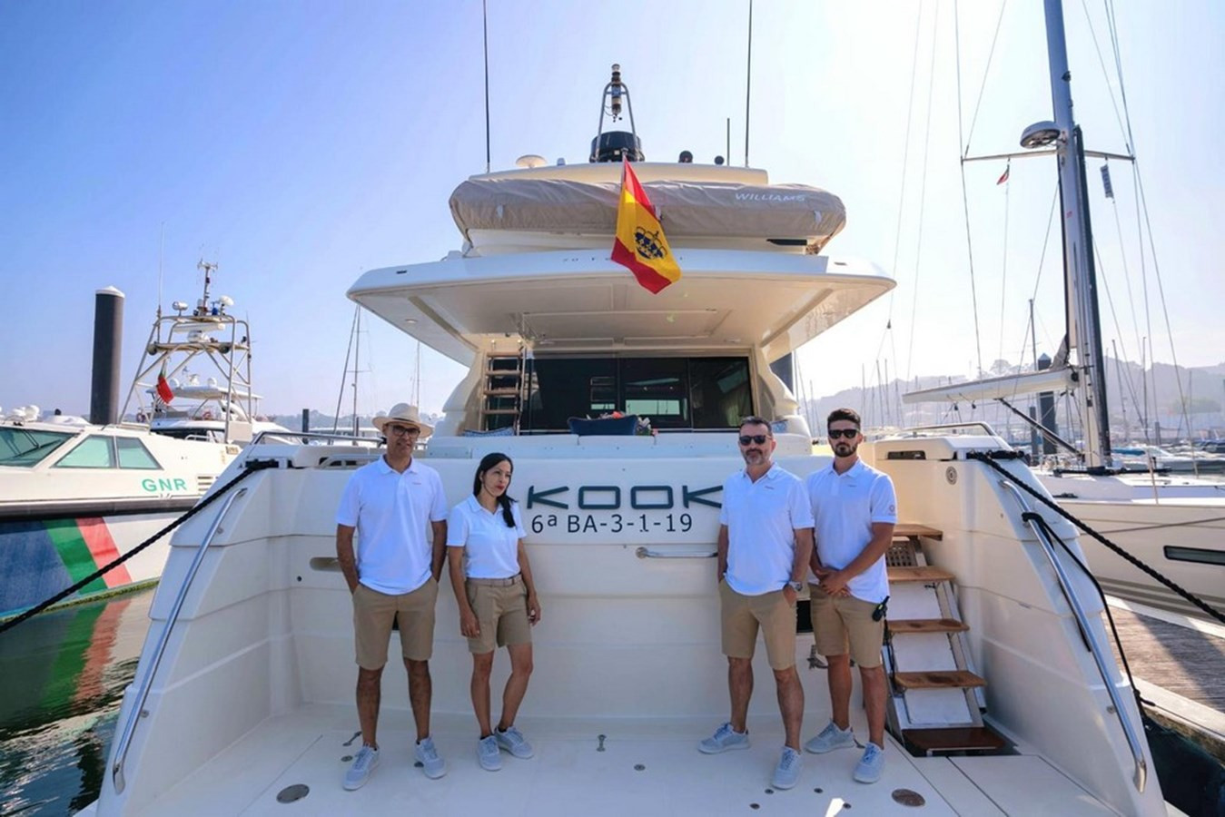 https://arconyachts.ams3.digitaloceanspaces.com/99727/conversions/large_4646311-optimize.jpg