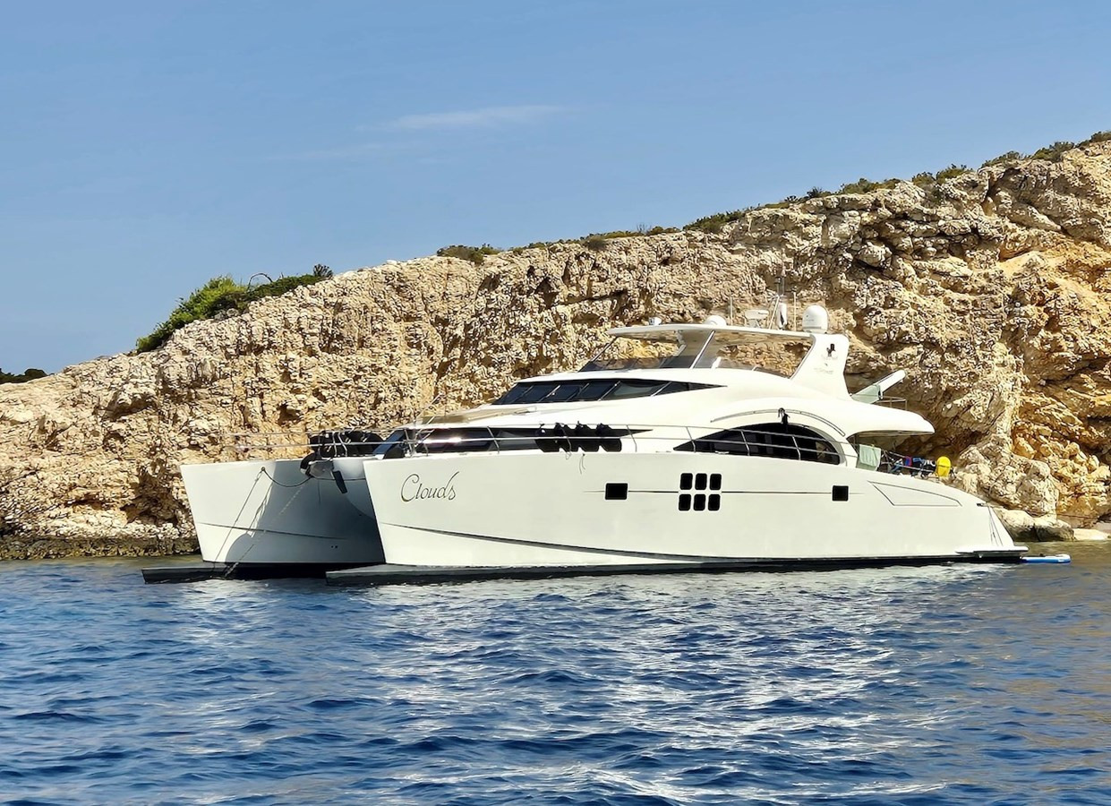 https://arconyachts.ams3.digitaloceanspaces.com/99743/conversions/large_4372372-optimize.jpg