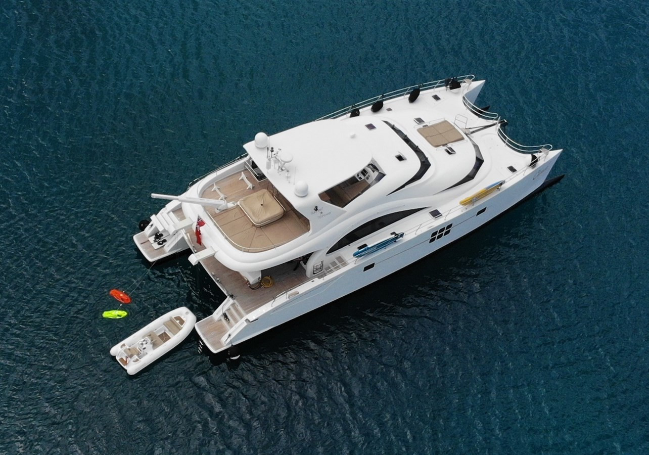 https://arconyachts.ams3.digitaloceanspaces.com/99753/conversions/large_4372253-optimize.jpg