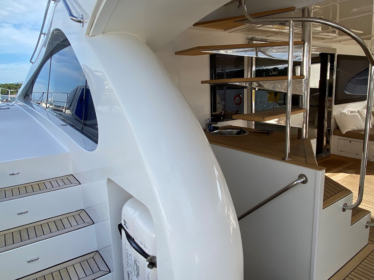 https://arconyachts.ams3.digitaloceanspaces.com/99763/conversions/large_4379500-optimize.jpg