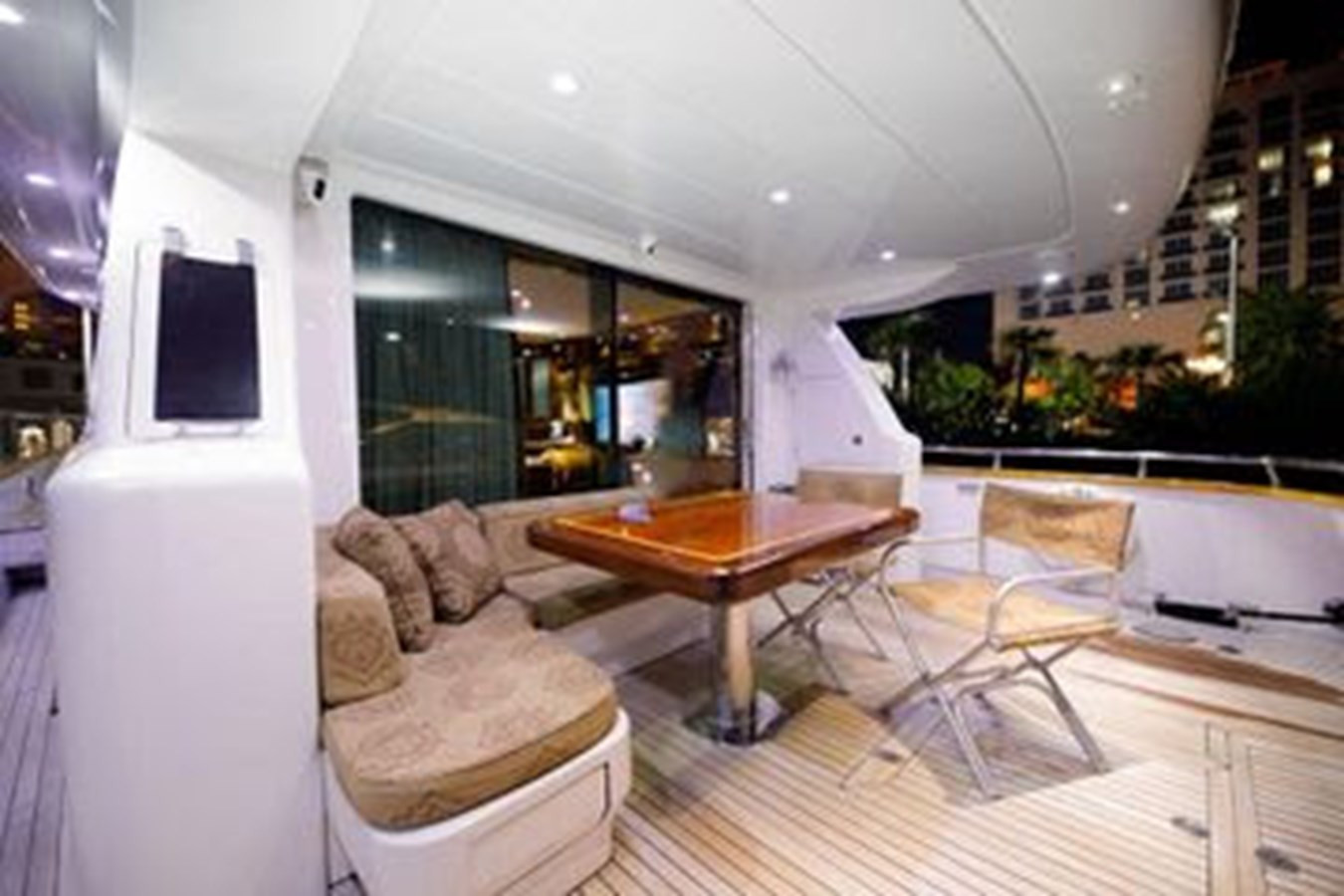 1997 MAIORA FIPA 70' FLYBRIDGE