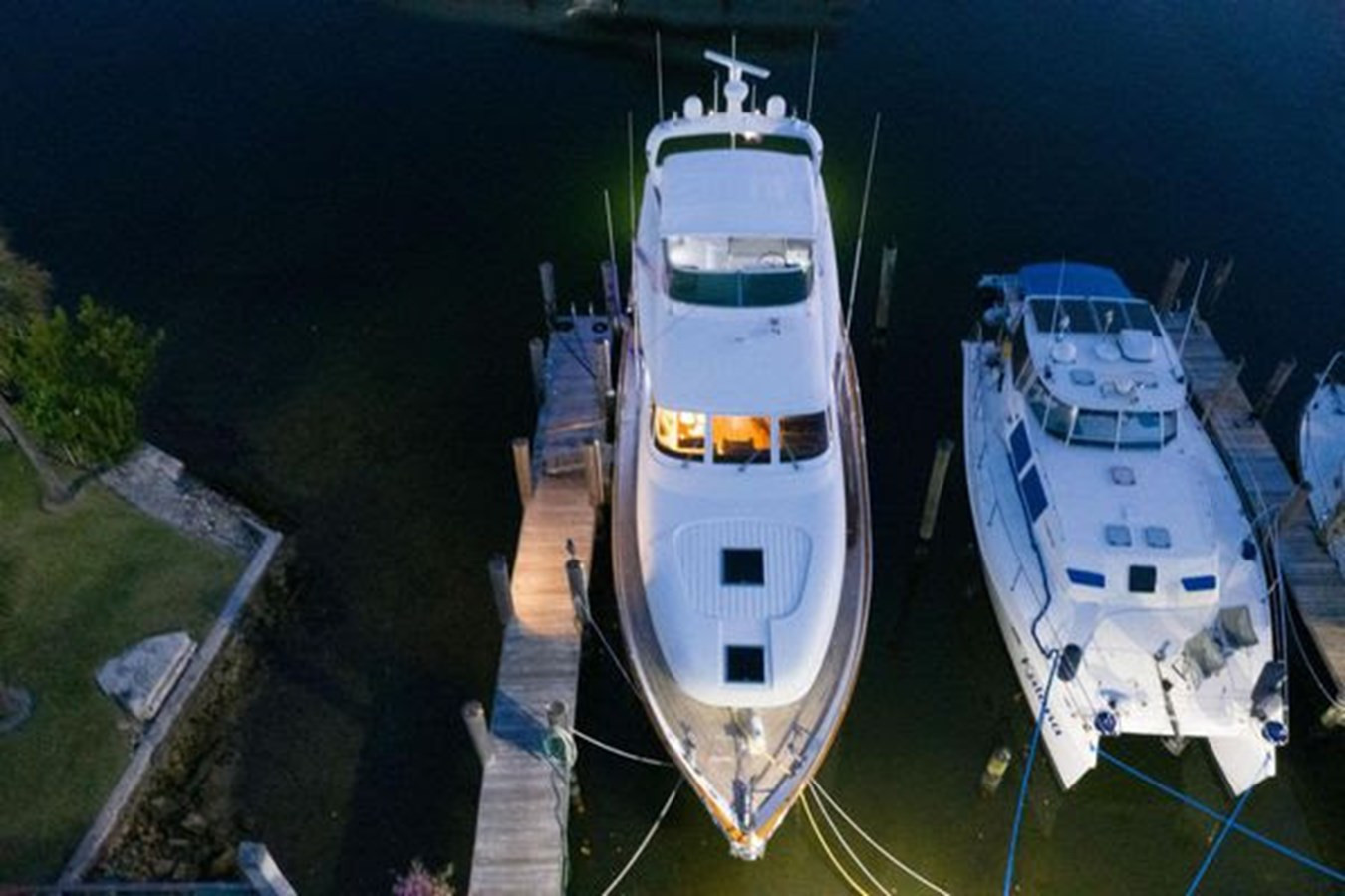 https://arconyachts.ams3.digitaloceanspaces.com/99859/conversions/large_3970366-optimize.jpg