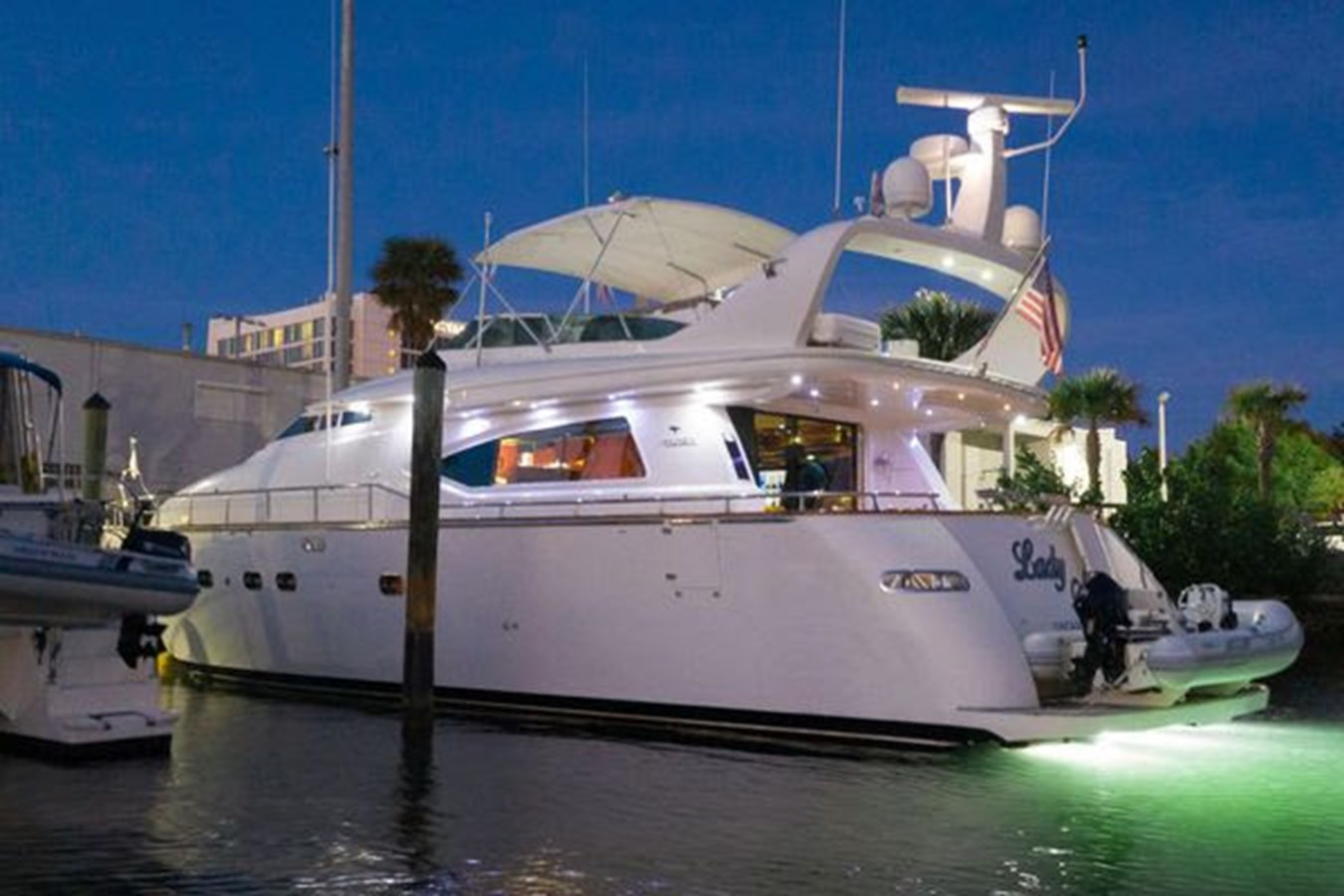 https://arconyachts.ams3.digitaloceanspaces.com/99882/conversions/large_3970374-optimize.jpg